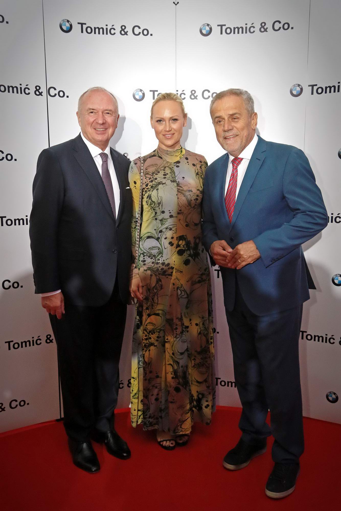 Svečano otvorenje prodano-servisnog centra Tomić & Co. Svečano otvorenje prodano-servisnog centra Tomić & Co.