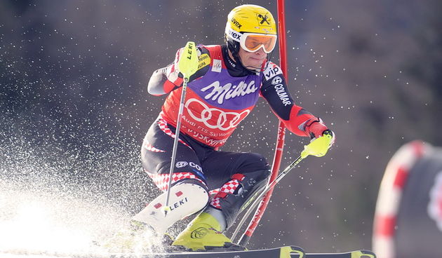 Kranjska Gora, 110312.
Skijaska staza Podkoren.
Vitranc Cup, Fis utrka muskog slaloma.
Povratak hrvatskog skijasa Ivice Kostelica. Nakon ozljede koljena i pauze od tri tjedna i dalje drzi prednost u slalomu pred austrijancem Hirscherom koji je odustao tij