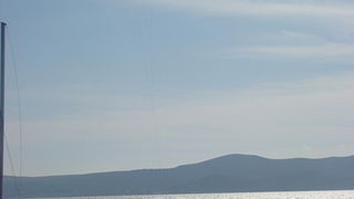 Druzenje uz surf i kite na plazi Makarska u Sukosanu Druzenje uz surf i kite na plazi Makarska u Sukosanu