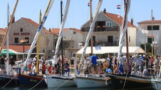Betina: Održana tradicionalna regata za dušu i tilo, Foto: Duško Jaramaz/PIXSELL Betina: Održana tradicionalna regata za dušu i tilo, Foto: Duško Jaramaz/PIXSELL
