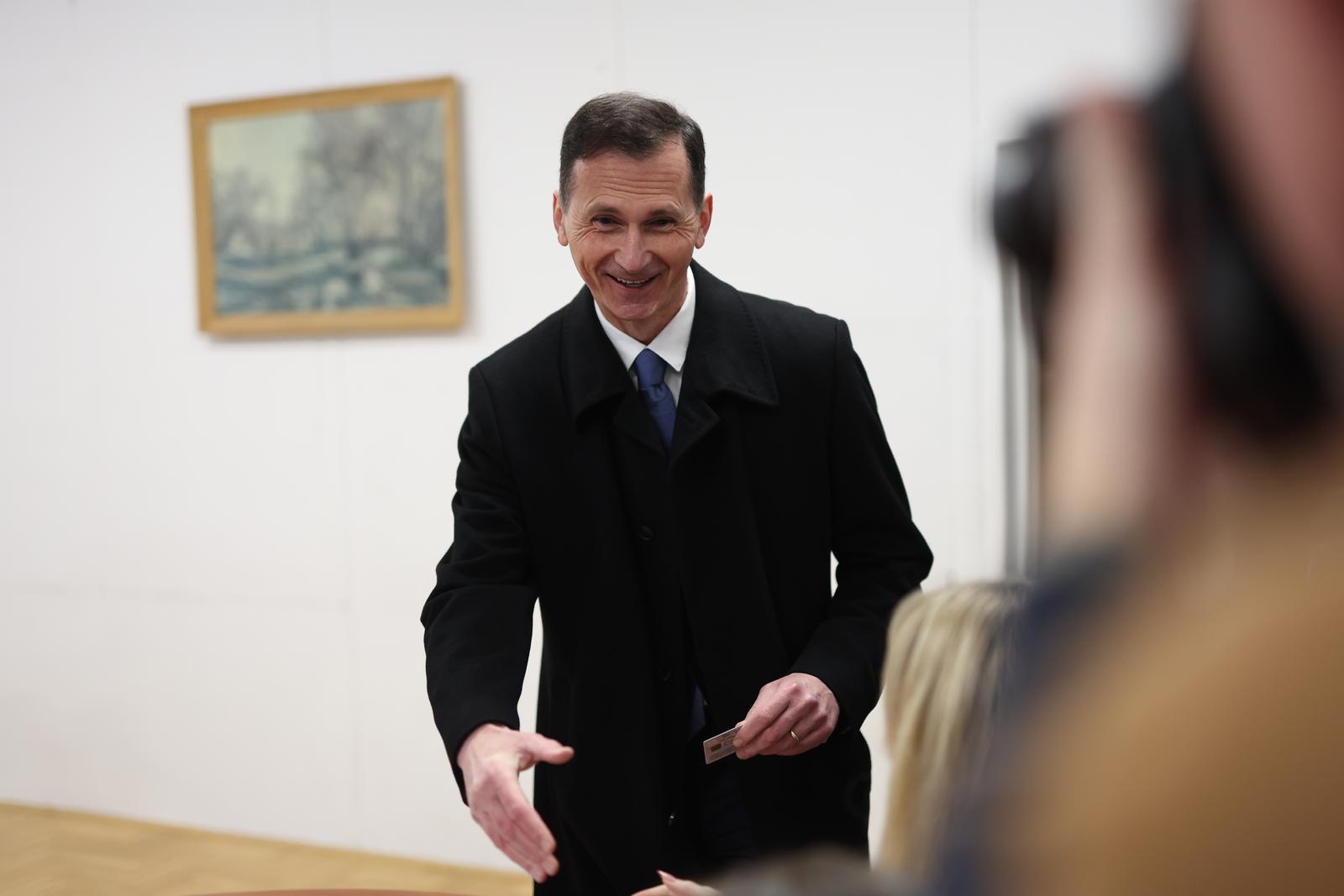 Dragan Primorac u drugom krugu glasovao na predsjedničkim izborima