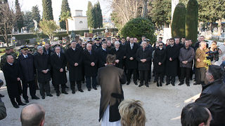 Image 1040177 (auto)