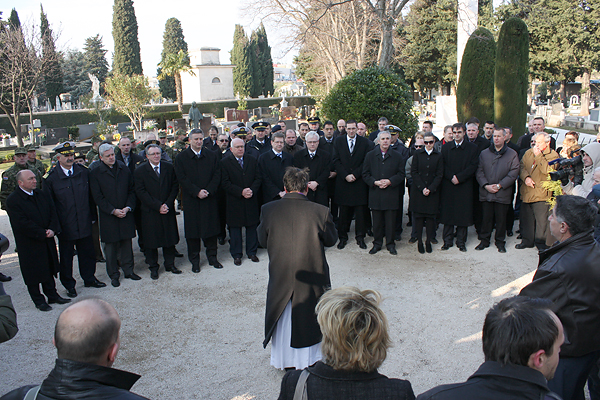 Image 1040177 (auto)