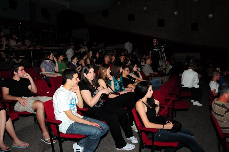 Artikultura: Predstava “Etsilazak” Teatra Verdi, Foto: Ivan Dilber Artikultura: Predstava “Etsilazak” Teatra Verdi, Foto: Ivan Dilber