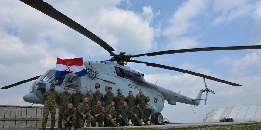 Eskadrila transportnih helikoptera obilježila 25. obljetnicu osnutka Eskadrila transportnih helikoptera obilježila 25. obljetnicu osnutka