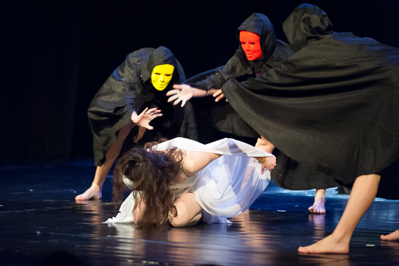 Pole/Chair/Dance show “Mental” @ HNK Zadar, 12.3.2016 – Foto: Ivan Toman Pole/Chair/Dance show “Mental” @ HNK Zadar, 12.3.2016 – Foto: Ivan Toman