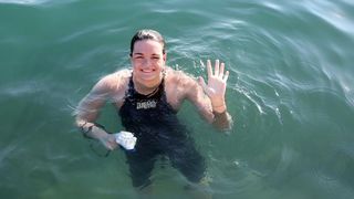 Dina Levačić otplivala humanitarni maraton između Trogira i Splita za Udrugu Anđeli. Foto: Miranda Cikotić/PIXSELL Dina Levačić otplivala humanitarni maraton između Trogira i Splita za Udrugu Anđeli. Foto: Miranda Cikotić/PIXSELL