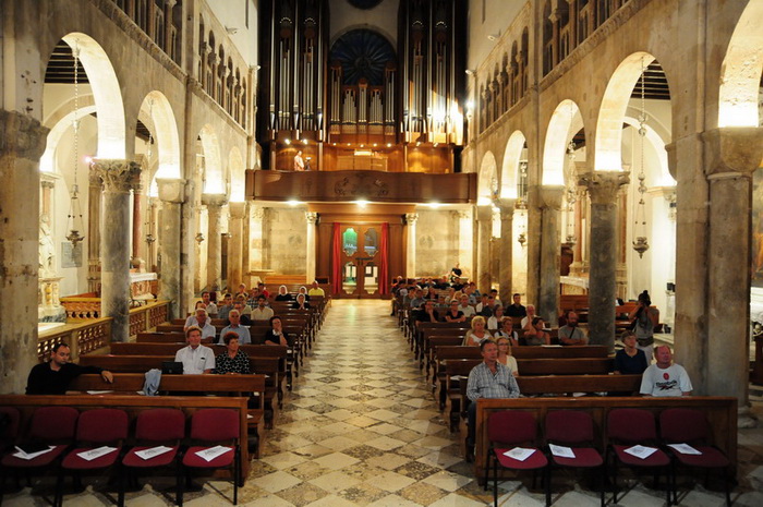 Cantatibus Organis u katedrali svete Stosije, 29. srpnja 2010, Foto. Ivan Dilber Cantatibus Organis u katedrali svete Stosije, 29. srpnja 2010, Foto. Ivan Dilber
