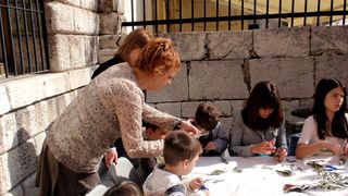 Radionica pletenja maslinovih grančica, foto: Karla Šorić Radionica pletenja maslinovih grančica, foto: Karla Šorić