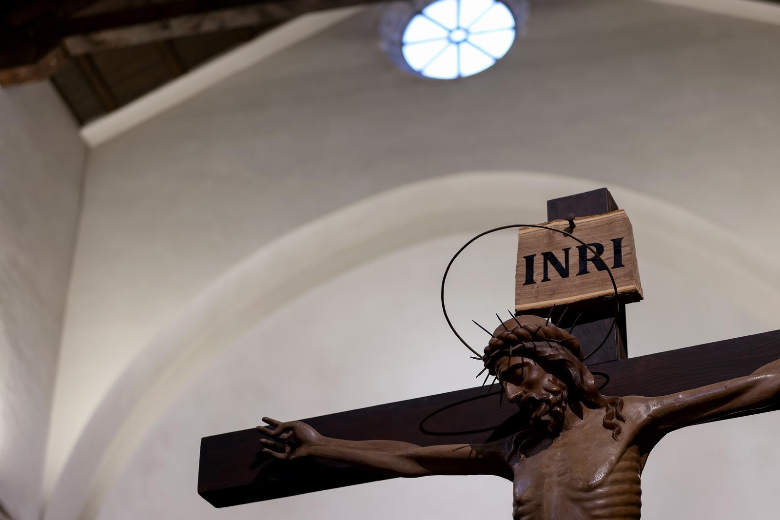 Nadbiskup Milan Zgrablić predvodio je misu na Božić u katedrali svete Stošije