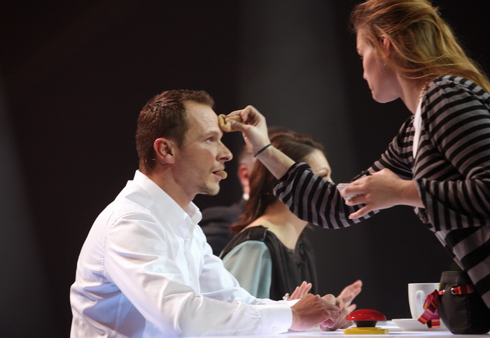 Zagreb, 121110
Super talent show Nove Tv.
Jadran film.
Na slici clan zirija Enes Beslagic.
Foto: Biljana Gaurina / CROPIX Zagreb, 121110
Super talent show Nove Tv.
Jadran film.
Na slici clan zirija Enes Beslagic.
Foto: Biljana Gaurina / CROPIX