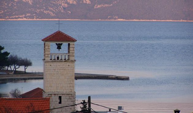 Župna crkva Sv. Petra i Pavla u Velom Ižu