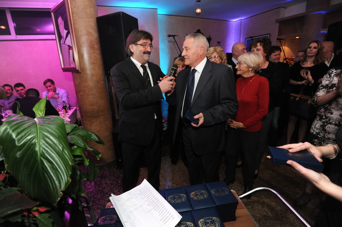 Zadar, 280213.
Poznati restoran Niko na zadarskoj Puntamici je veceras uz bogatu veceru i pjesmu brojnih izvodjaca sa svojim prijateljima i cestim gostima proslavio 50 godina od otvorenja. Na veceri su se pojavili brojni kumovi restorana kroz godine poput