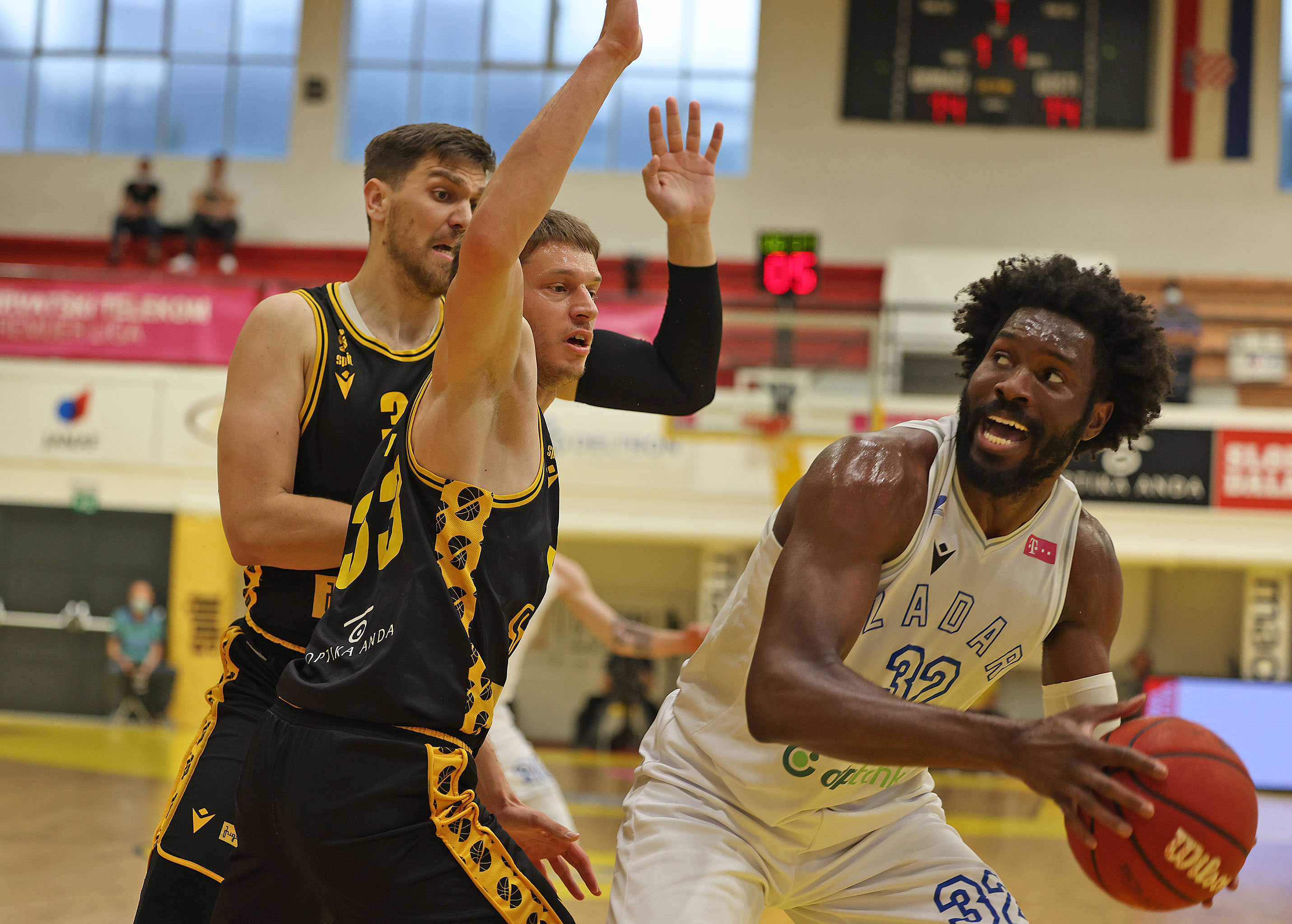 Finale doigravanja, 4. utakmica: KK Split – KK Zadar 81-68 Finale doigravanja, 4. utakmica: KK Split – KK Zadar 81-68