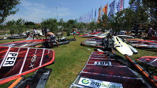 Zadar, 080711.
Svjetsko juniorsko prvenstvo u jedrenju 07.-15.srpnja 2011.
ISAF 2011.
U organizaciji jedrlicarskog kluba Uskok iz Zadra odrzava se svjetsko juniorsko prvenstvo u jedrenju za klase SL 16, 420, 29er, Laser i RS-X. Na prvenstvu se natjece 350 Zadar, 080711.
Svjetsko juniorsko prvenstvo u jedrenju 07.-15.srpnja 2011.
ISAF 2011.
U organizaciji jedrlicarskog kluba Uskok iz Zadra odrzava se svjetsko juniorsko prvenstvo u jedrenju za klase SL 16, 420, 29er, Laser i RS-X. Na prvenstvu se natjece 350