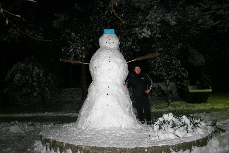 Izrada najvećeg snijegovića u gradu, foto: Ivan Matić