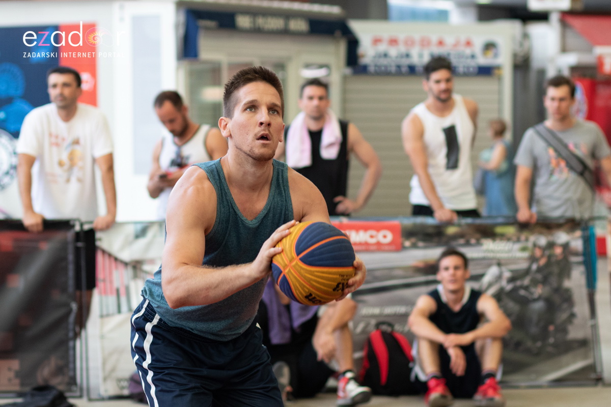 3×3 Basket Tour @ City Galleria