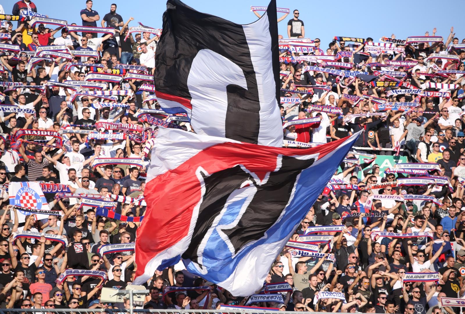 Poljud: Torcida i BBB napravili sjajnu atmosferu Poljud: Torcida i BBB napravili sjajnu atmosferu