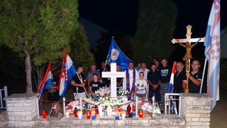 Molitvena hodnja “Koracima nade u istinu”, tradicija koja ne blijedi Molitvena hodnja “Koracima nade u istinu”, tradicija koja ne blijedi