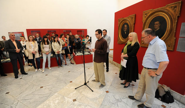 Zadar, 020513. U Gradskoj lozi se veceras otvorila izlozba “Boreli – otkup obiteljske ostavstine”. Na izlozbi se prezentirao dio predmeta iz obiteljske ostavstine koju na otkup Narodnom muzeju Zadar nudi gospodin Goran Borelli, izravni nasljednik obitelj