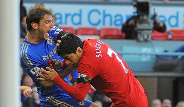 Suarez i Ivanović, foto: bbc.co.uk