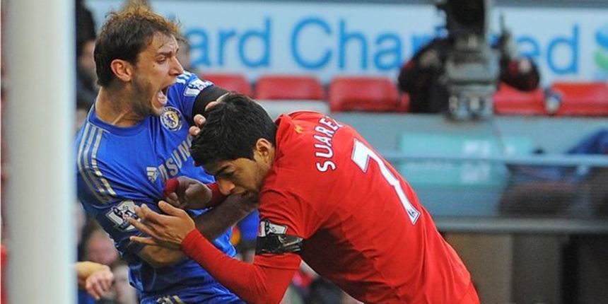 Suarez i Ivanović, foto: bbc.co.uk