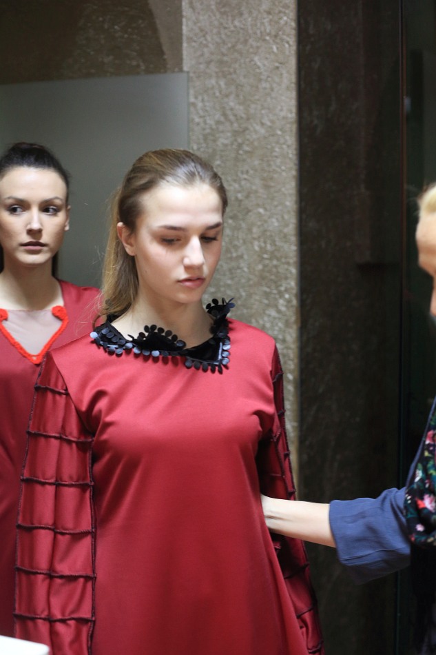 Šibenska Noć Muzeja:Povijest pretočena u originalne modne kreacije Karmen Herceg Šibenska Noć Muzeja:Povijest pretočena u originalne modne kreacije Karmen Herceg