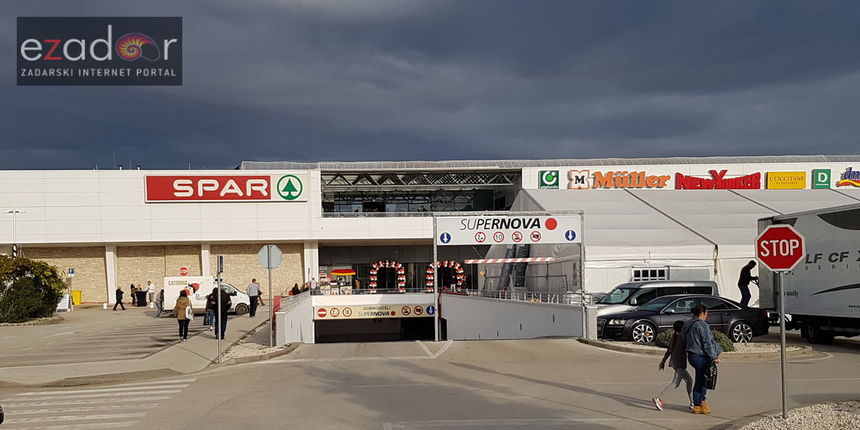 Trgovinski centar Supernova Zadar otvorio vrata kupcima Trgovinski centar Supernova Zadar otvorio vrata kupcima