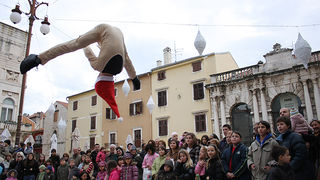 Image 1032353 (auto)