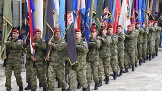 Paljenjem svijeća i polaganjem vijenaca, te mimohodom postrojbi započelo svečano obilježavanje 23. obljetnice VRO Maslenica. Foto. Dino Stanin/PIXSELL Paljenjem svijeća i polaganjem vijenaca, te mimohodom postrojbi započelo svečano obilježavanje 23. obljetnice VRO Maslenica. Foto. Dino Stanin/PIXSELL