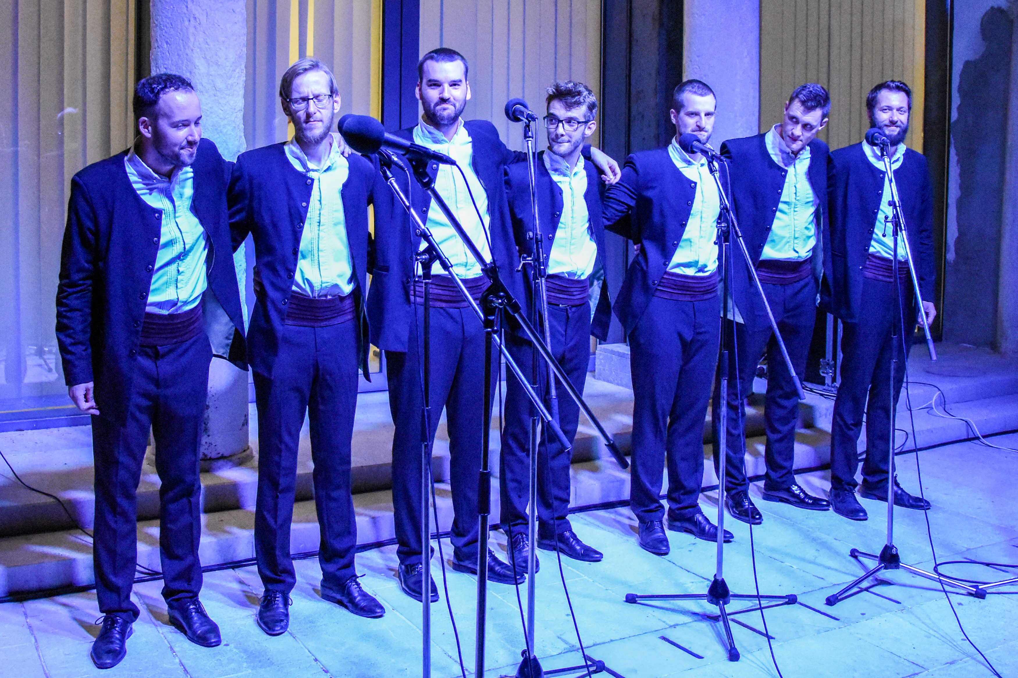 Klapa Bošket nastupila u Pagu