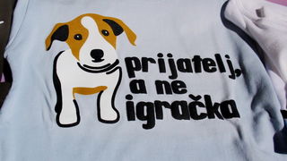 Štandovi i degustacija veganskih jela na Narodnom trgu, “Udruga Prijatelji životinja”