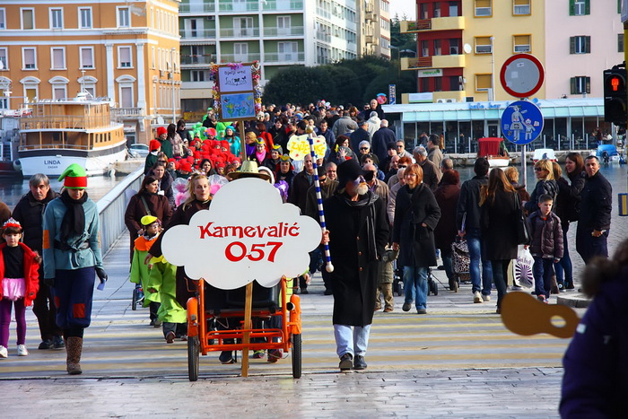 Karnevalić Radija 057, 8. veljače 2013. foto: Čedo Kaica Karnevalić Radija 057, 8. veljače 2013. foto: Čedo Kaica