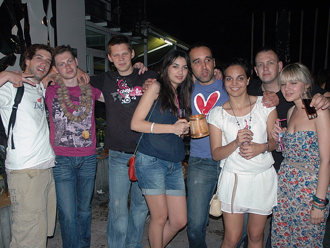 Ribarska festa zadarskih studenata u zagrebackom klubu Roko Ribarska festa zadarskih studenata u zagrebackom klubu Roko