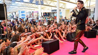 Supernova: Adio školo uz uručenje nagradnog automobila Audi A 1 i velike donacije u visini 50.000 kn HCK-u Supernova: Adio školo uz uručenje nagradnog automobila Audi A 1 i velike donacije u visini 50.000 kn HCK-u