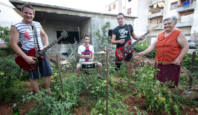 Trn u oku (foto: Marin Gospić)