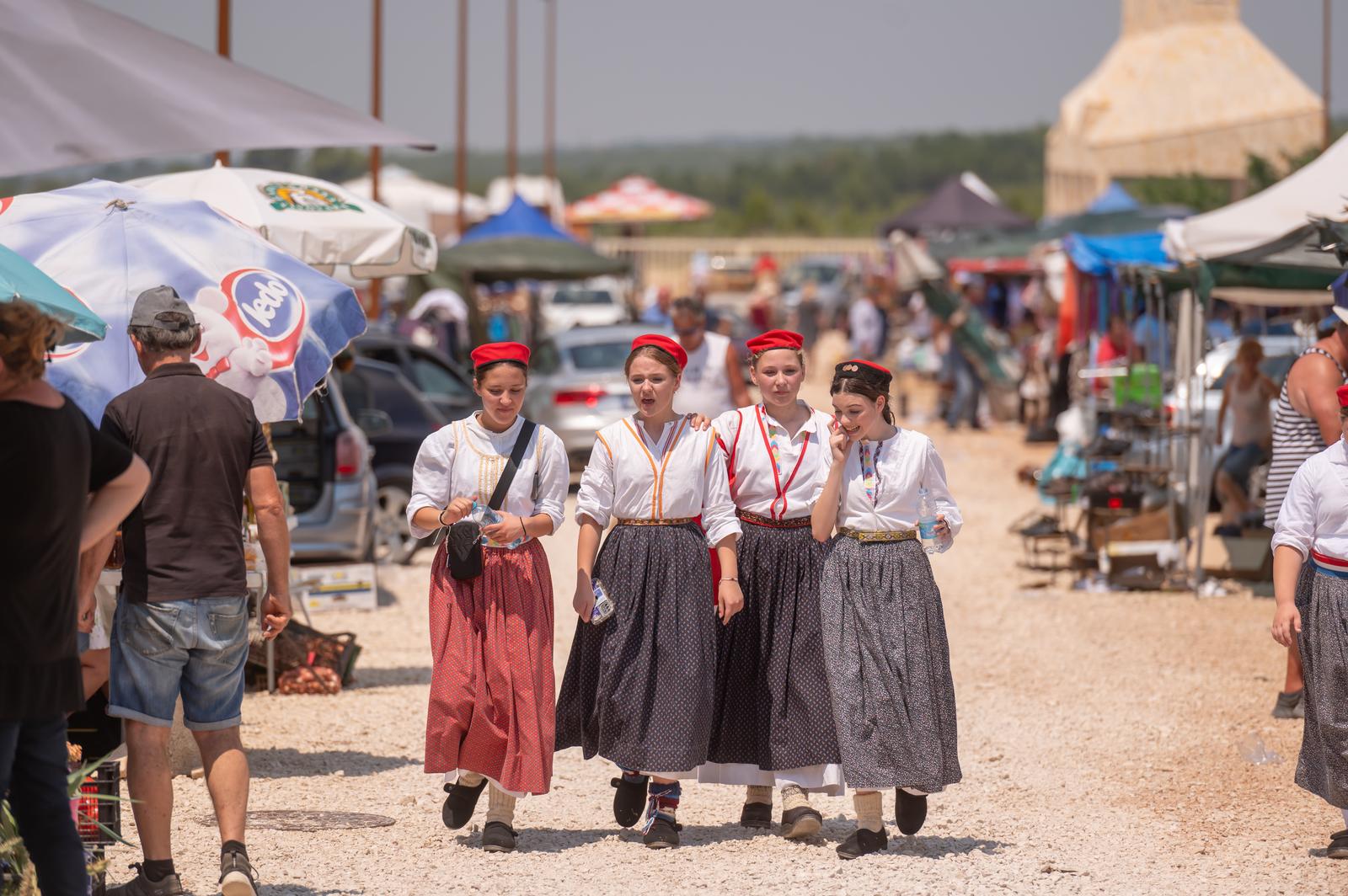 Benkovački sajam u objektivu Dina Stanina