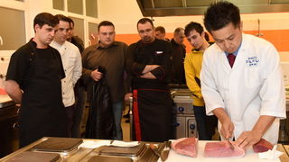 Tuna, Sushi & Wine Festival: Japanski masterchef Nakatsuji održao edukaciju pripreme tradicionalnih japanskih jela Tuna, Sushi & Wine Festival: Japanski masterchef Nakatsuji održao edukaciju pripreme tradicionalnih japanskih jela