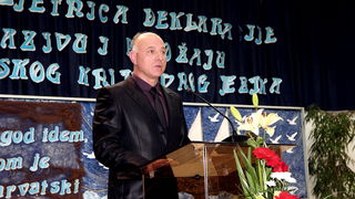 OŠ Smiljevac: Obilježena 50. godina Deklaracije o nazivu i položaju hrvatskoga jezika OŠ Smiljevac: Obilježena 50. godina Deklaracije o nazivu i položaju hrvatskoga jezika