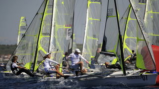 Zadar, 310809.
Europsko prvenstvo u jedrenju za klasu 49er 2009.
Danas je prvi dan regularnog natjecanja za jedrilicare u klasi 49er koje se odrzava od 29og kolovoza do 5og rujna u organizaciji JK Uskok.
Na slici: najatraktivnija je “bova od orce”. Hrvats Zadar, 310809.
Europsko prvenstvo u jedrenju za klasu 49er 2009.
Danas je prvi dan regularnog natjecanja za jedrilicare u klasi 49er koje se odrzava od 29og kolovoza do 5og rujna u organizaciji JK Uskok.
Na slici: najatraktivnija je “bova od orce”. Hrvats