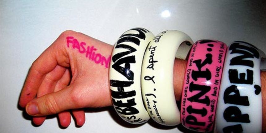 Okitite se hrpom narukvica! (moda.com) Okitite se hrpom narukvica! (moda.com)