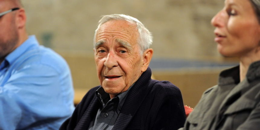 Zadar, 210910.
Povodom pocetka sezone u Kazalistu lutaka Zadar odrzana je press konferencija , sezonu u kazalistu ce biti otvorena premijerom Krlezine drame Michelangelo Buonaroti u kojoj ce glumiti i Pero Kvrgic.
Foto : Andrija Lucic / cropix Zadar, 210910.
Povodom pocetka sezone u Kazalistu lutaka Zadar odrzana je press konferencija , sezonu u kazalistu ce biti otvorena premijerom Krlezine drame Michelangelo Buonaroti u kojoj ce glumiti i Pero Kvrgic.
Foto : Andrija Lucic / cropix