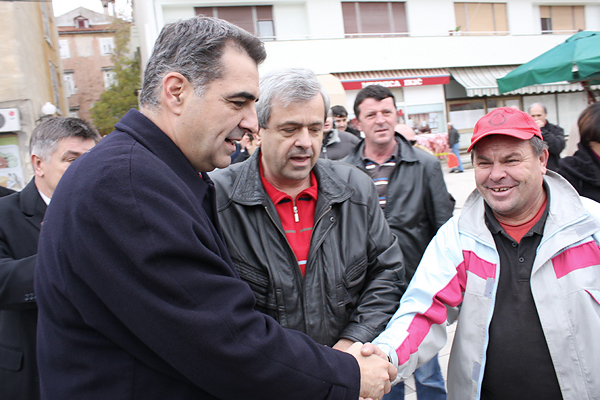 Image 1033389 (auto) Image 1033389 (auto)