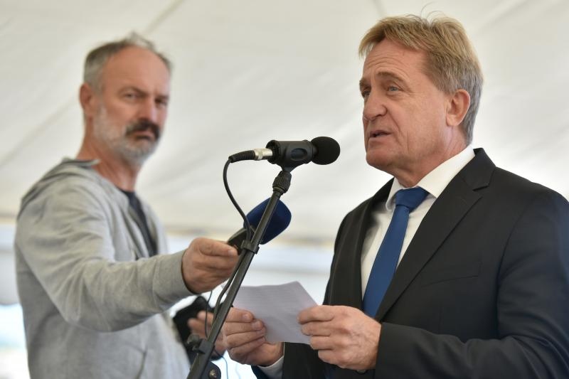 Zadar danas obiljezava 25. obljetnicu obrane Grada. 6. listopada 1991. otporom hrvatskih branitelja sprijecen je prodor srpskih snaga u grad. Kod spomen obiljezja na Dracevcu odrzan je svecani skup. Photo: Dino Stanin/PIXSELL