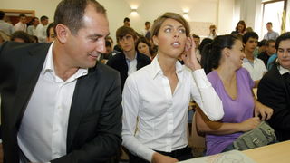 Split, 051010.
Aspira, Visoka skola za sportski menadzment.
Medju upisanim polaznicima skole je Blanka Vlasic, Tina Mihelic, sestre Lucija i Ana Zaninovic, Ivana Brkljacic, Igor Stimac.
Pozdravni govor je odrzao i Zlatko Matesa koji je pozdravio sve prisu Split, 051010.
Aspira, Visoka skola za sportski menadzment.
Medju upisanim polaznicima skole je Blanka Vlasic, Tina Mihelic, sestre Lucija i Ana Zaninovic, Ivana Brkljacic, Igor Stimac.
Pozdravni govor je odrzao i Zlatko Matesa koji je pozdravio sve prisu