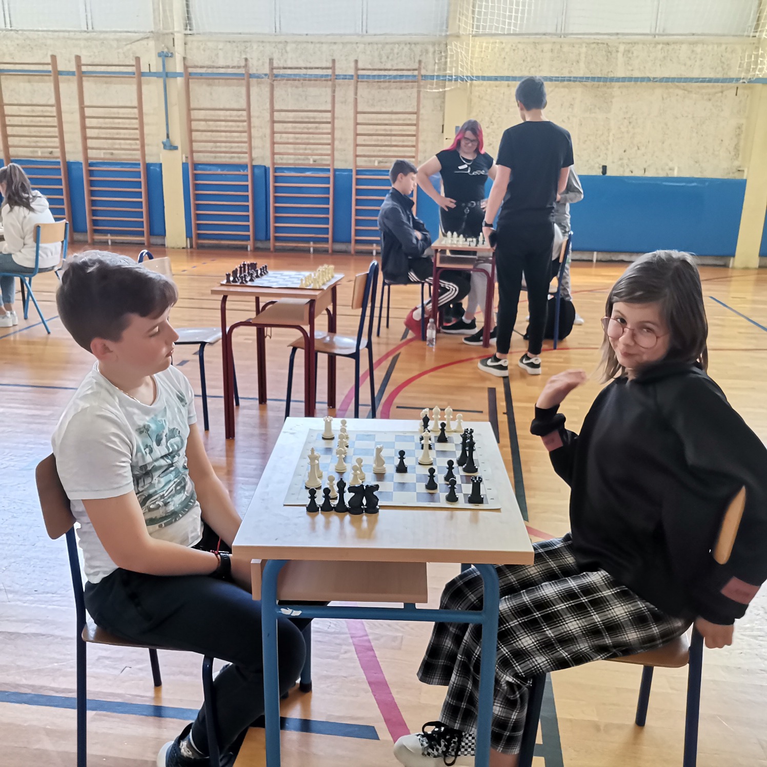 Osnovna škola Krune Krstića bila domaćin prijateljskog međuškolskog turnira u šahu Osnovna škola Krune Krstića bila domaćin prijateljskog međuškolskog turnira u šahu