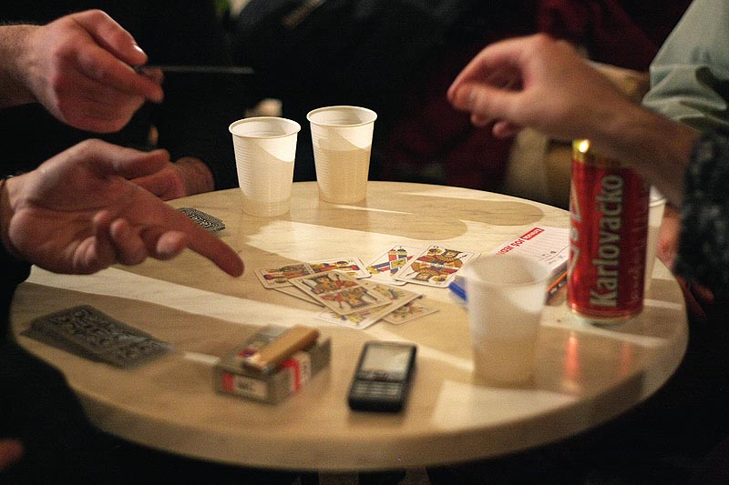 Božićni turnir u briškuli, trešeti i kifamenu