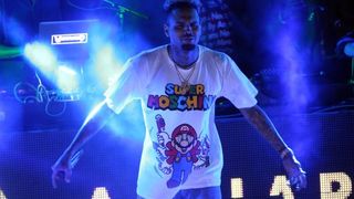 Koncert Chrisa Browna, koji je trebao biti održan na plaži Zrće, zbog jake bure je održan u prepunom klubu Aquarius.  Photo: Dalibor Urukalović/PIXSELL