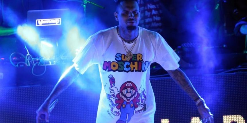 Koncert Chrisa Browna, koji je trebao biti održan na plaži Zrće, zbog jake bure je održan u prepunom klubu Aquarius.  Photo: Dalibor Urukalović/PIXSELL