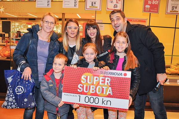 Ljubav topi led i Super subota u Supernova centru! Foto: Iva Perinčić